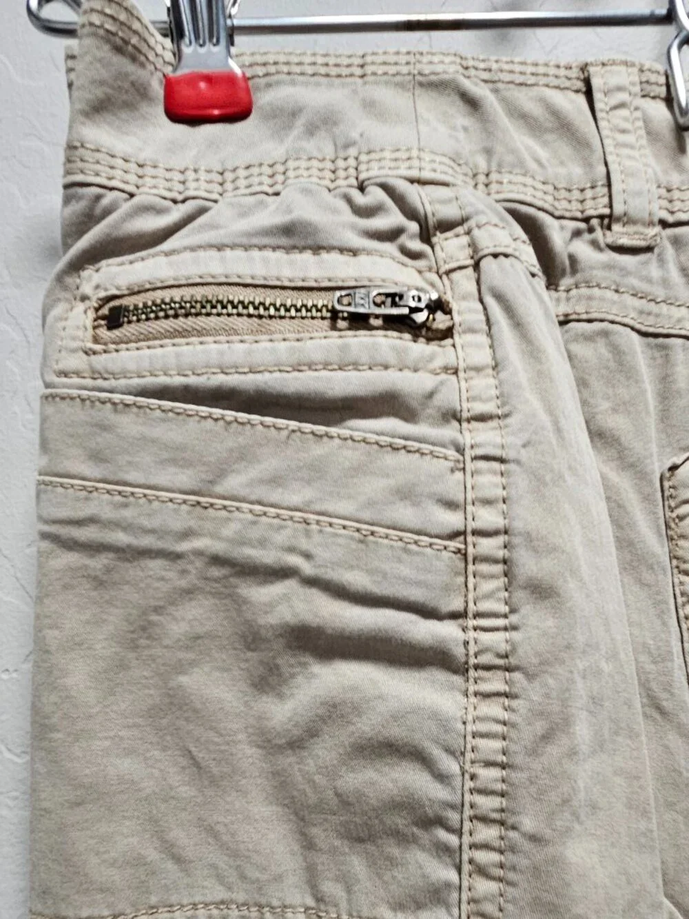 Chico's Beige So Slimming Utility Pants Size 1